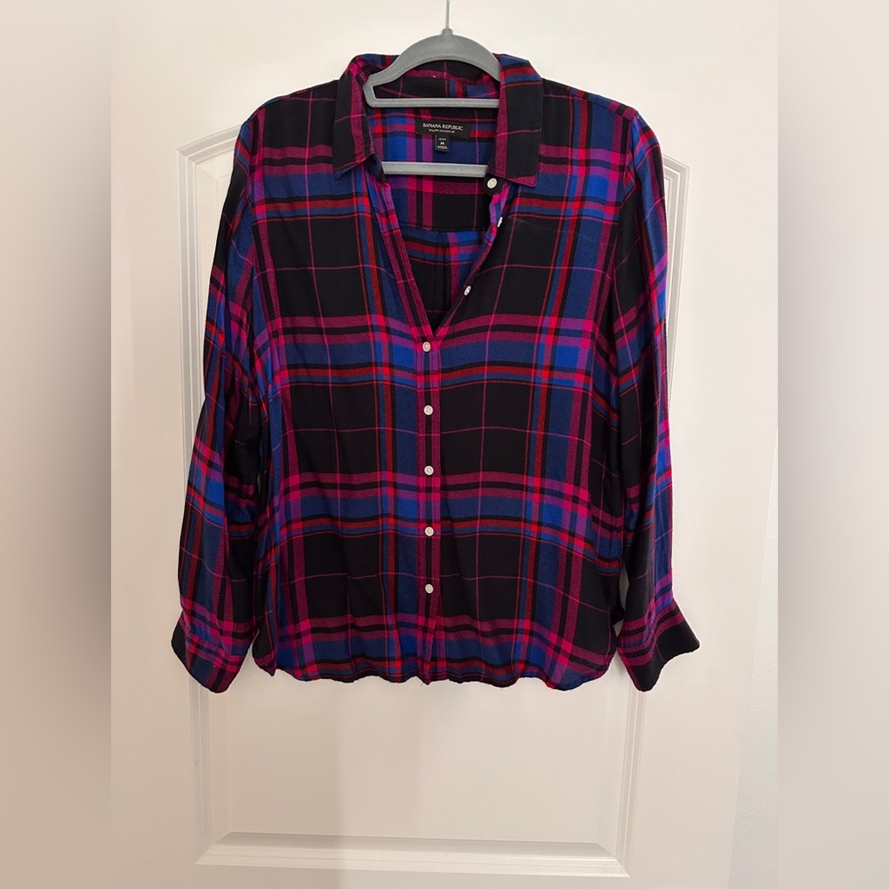 Banana Republic - Black Pink/Blue Stripe Dress Flannel - M Petite